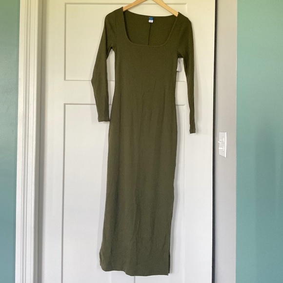 Fitted Rib-Knit Square-Neck Midi Dress Conifer Green - Picture 1 of 7